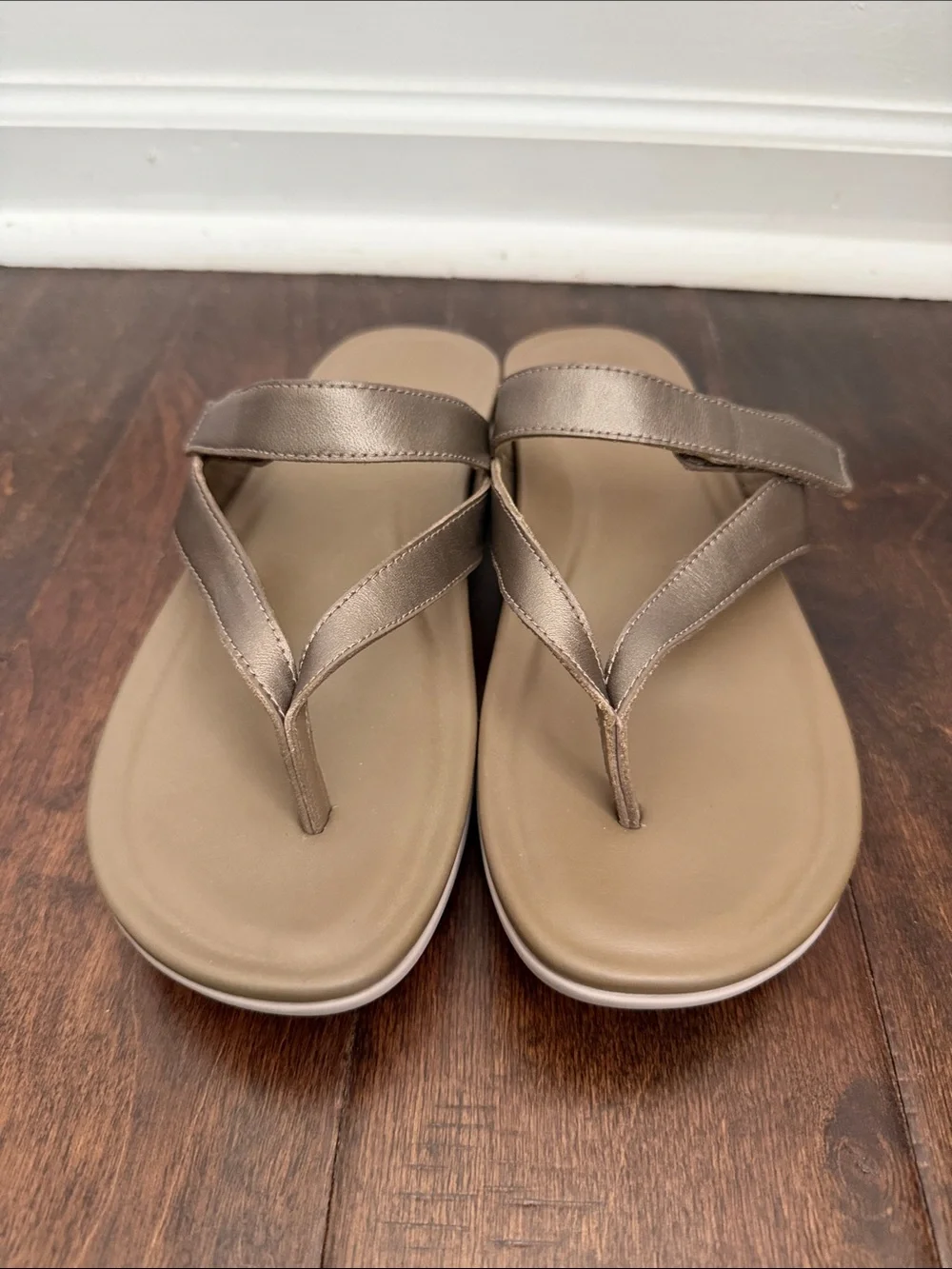 ABEO metallic Oasis Thong Sandal 11